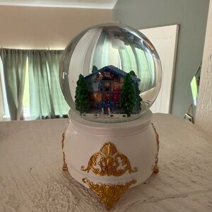 Taylor Swift - Lover Snow Globe